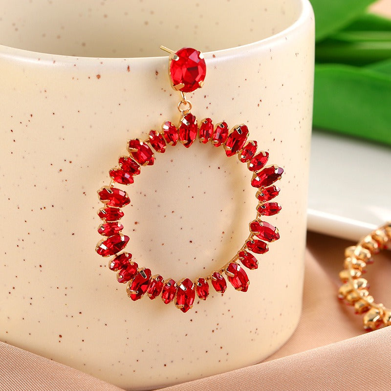 Red glass diamond studded earrings, elegant and exquisite women's earrings