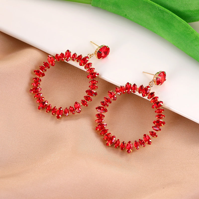 Red glass diamond studded earrings, elegant and exquisite women's earrings