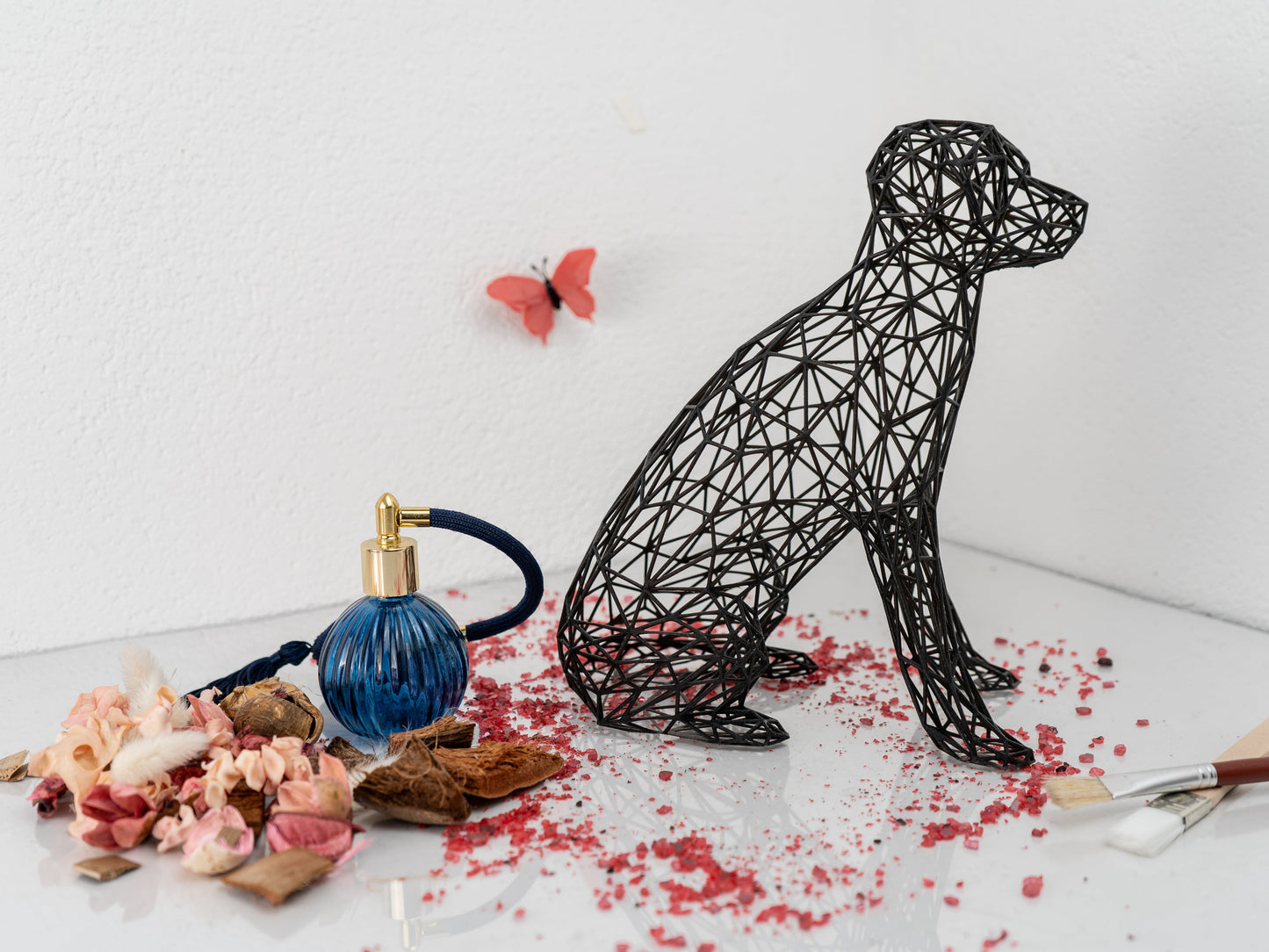Elegant Labrador Wire Art Sculpture – Modern Decor in Black or White