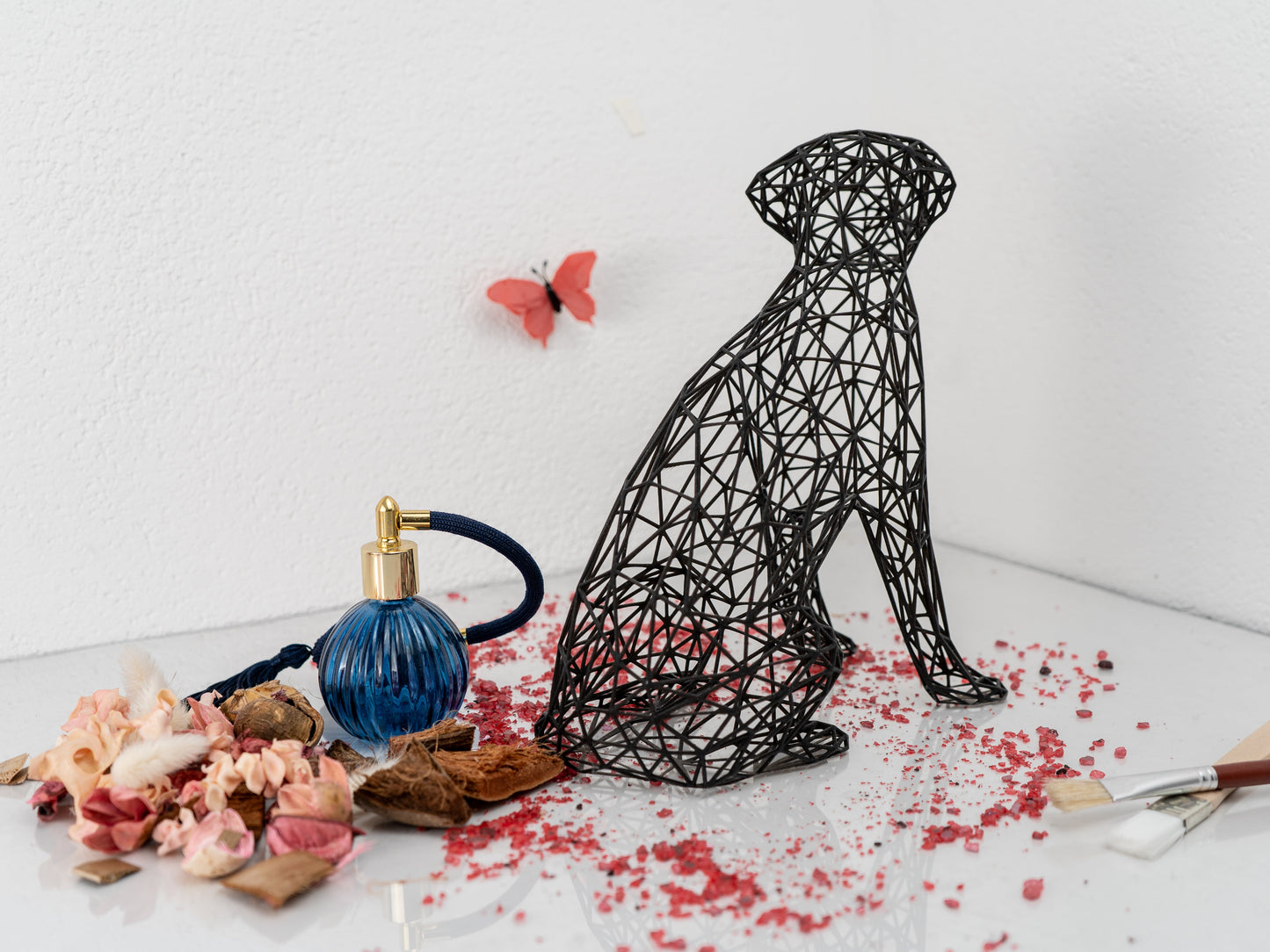 Elegant Labrador Wire Art Sculpture – Modern Decor in Black or White